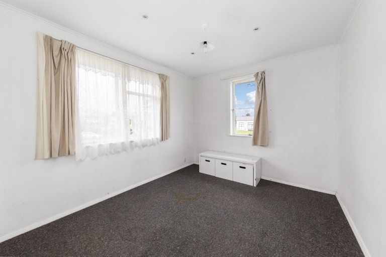 Photo of property in 16 Old Wairoa Road, Papakura, 2110