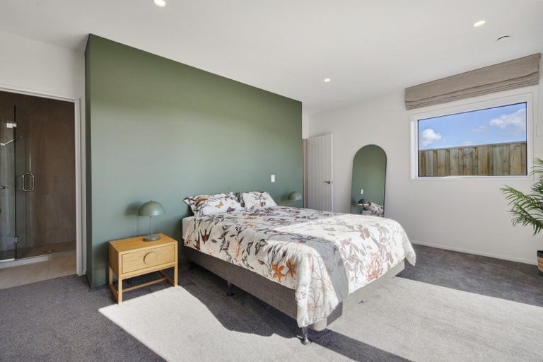Photo of property in 2 Benn Street, Amberley, 7410