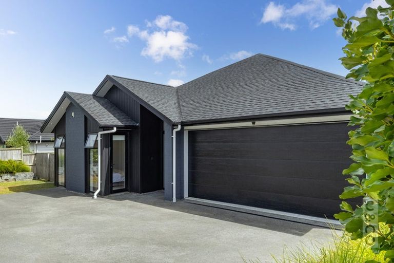 Photo of property in 21 Princes Street, Riverhead, 0820