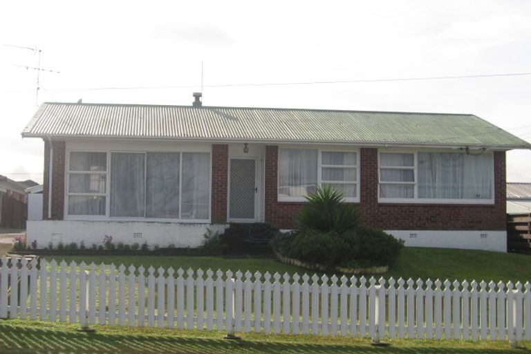 Photo of property in 42 Orion Street, Papakura, 2110