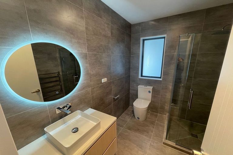 Photo of property in 7 Pepeke Way, Orewa, 0931