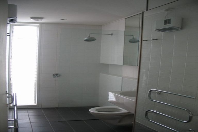 Photo of property in 1 Tainui Terrace, Mount Cook, Wellington, 6021