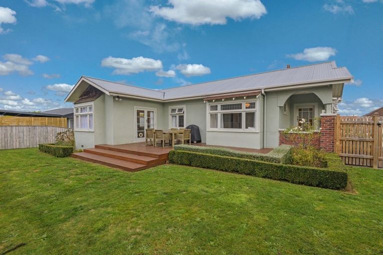 Photo of property in 73 Brightwater Terrace, Terrace End, Palmerston North, 4410