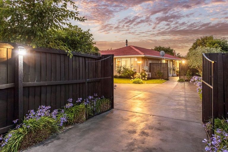 Photo of property in 29 Wades Avenue, Saint Martins, Christchurch, 8022
