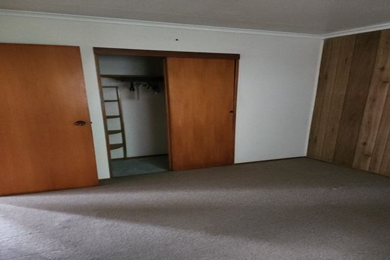 Photo of property in 22 Shortland Street, Regent, Whangarei, 0112