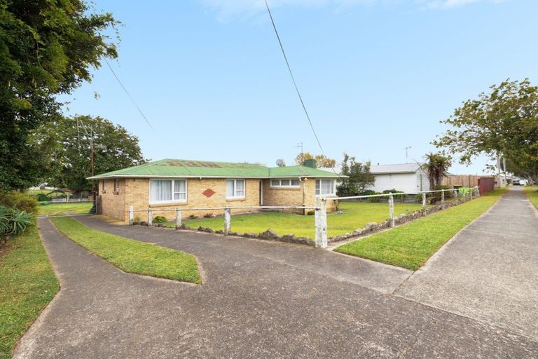 Photo of property in 8 Seddon Street, Te Puke, 3119