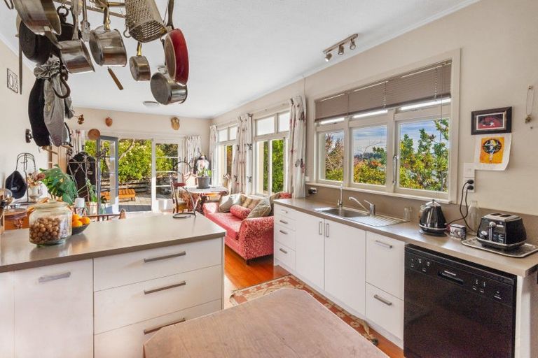 Photo of property in 14 Solway Street, Holmes Hill, Oamaru, 9401