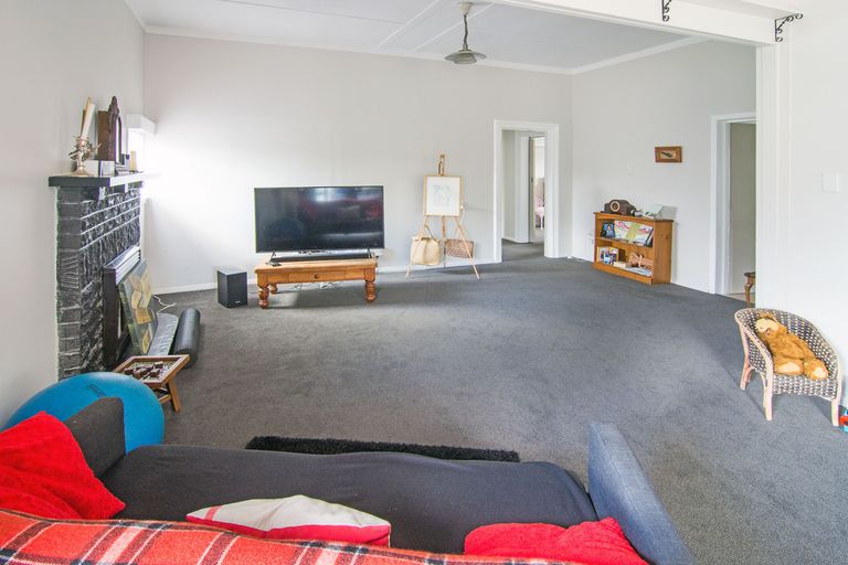 Photo of property in 24 Sussex Street, Masterton, 5810