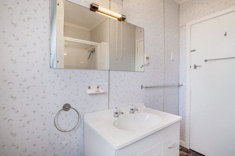 Photo of property in 136 Mackenzie Street, Winton, 9720