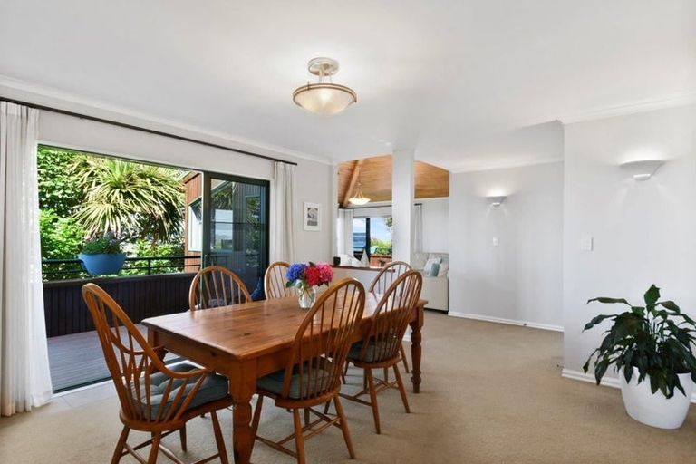 Photo of property in 1083 Whangaparaoa Road, Tindalls Beach, Whangaparaoa, 0930