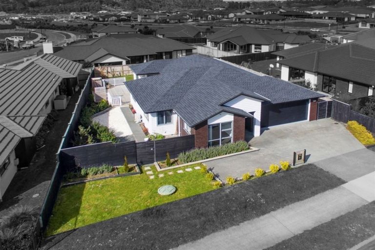 Photo of property in 21 Pohutukawa Parade, Riverhead, 0820