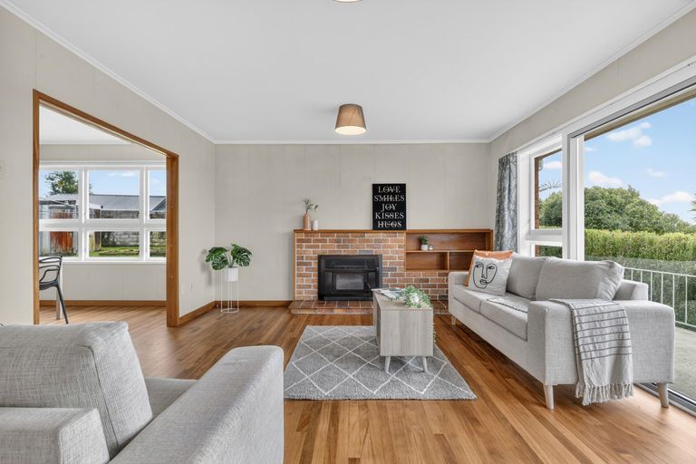 Photo of property in 2 Fairview Street, Tirau, 3410