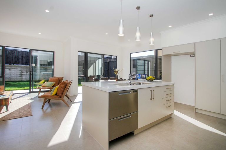 Photo of property in 26 Onekiritea Road, Hobsonville, Auckland, 0616