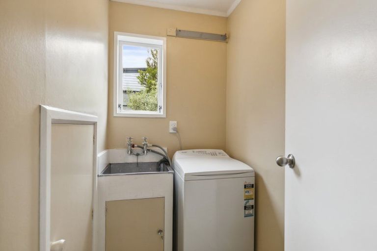 Photo of property in 107a Churton Drive, Churton Park, Wellington, 6037