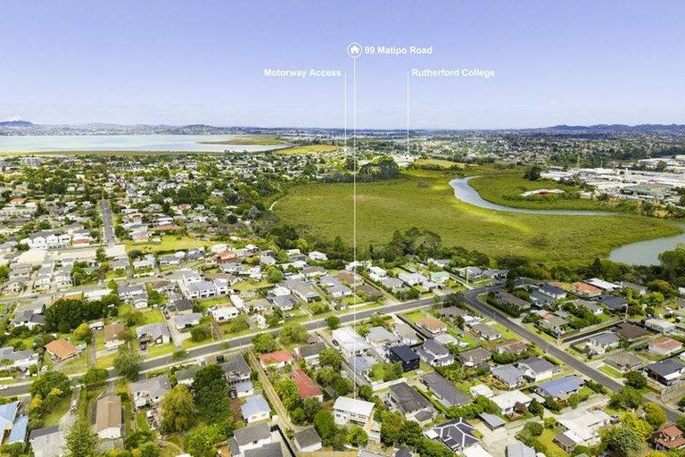 Photo of property in 99 Matipo Road, Te Atatu Peninsula, Auckland, 0610