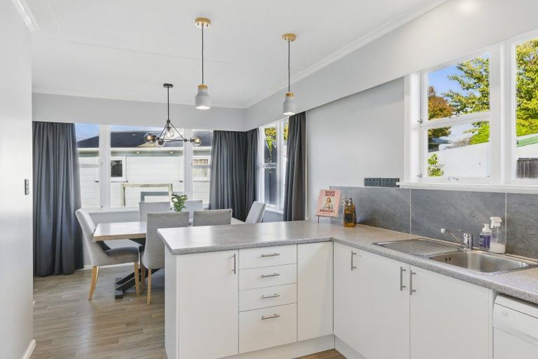 Photo of property in 2 Weld Street, Levin, 5510