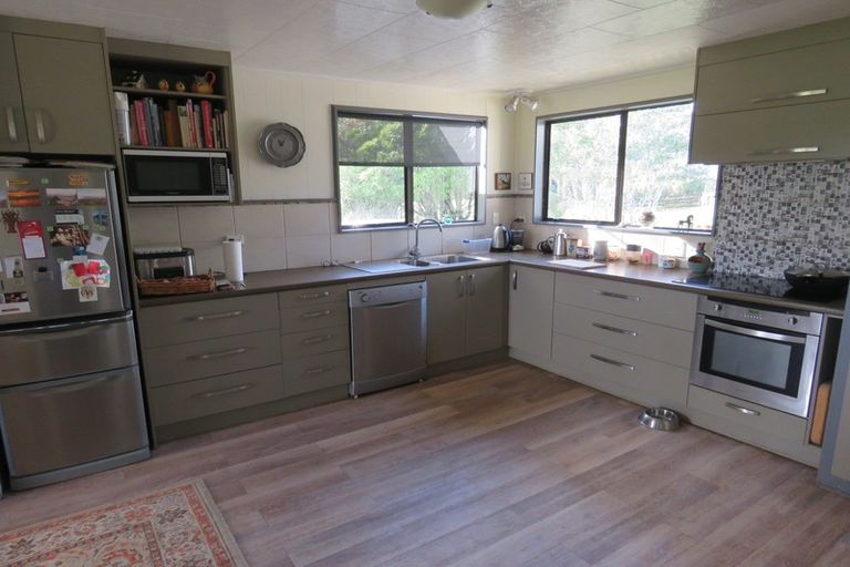 Photo of property in 393 Fairdown Road, Westport, 7891