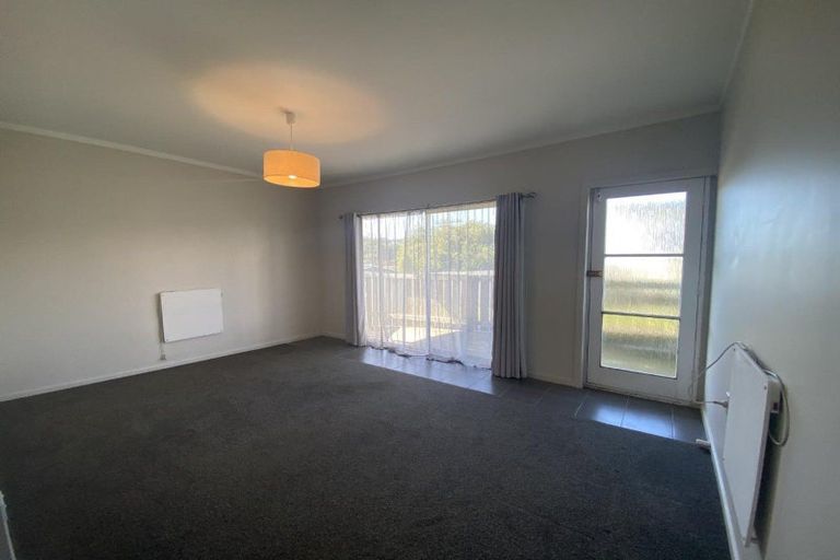 Photo of property in 3 Capitol Road, Matakatia, Whangaparaoa, 0930