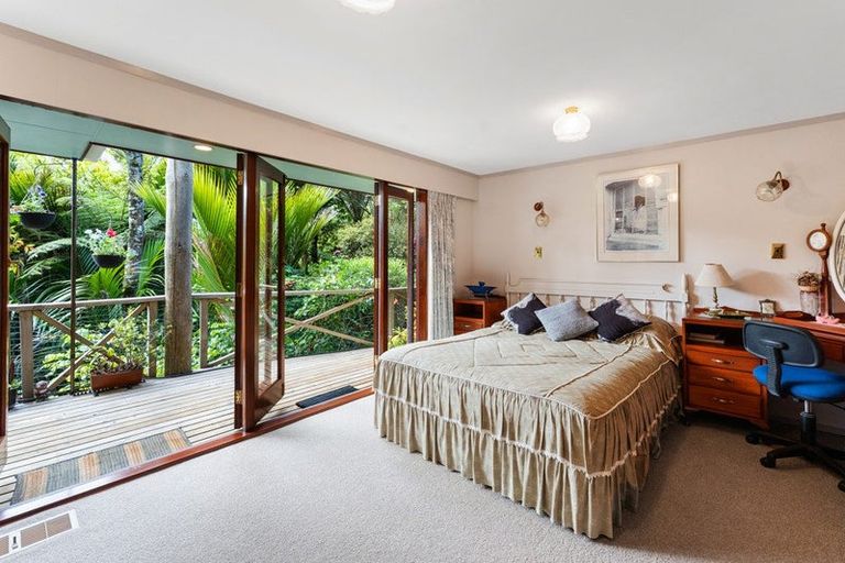 Photo of property in 27a Tane Road, Laingholm, Auckland, 0604