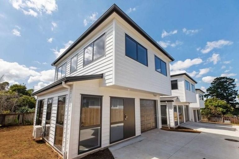 Photo of property in 184b Mahia Road, Wattle Downs, Auckland, 2103