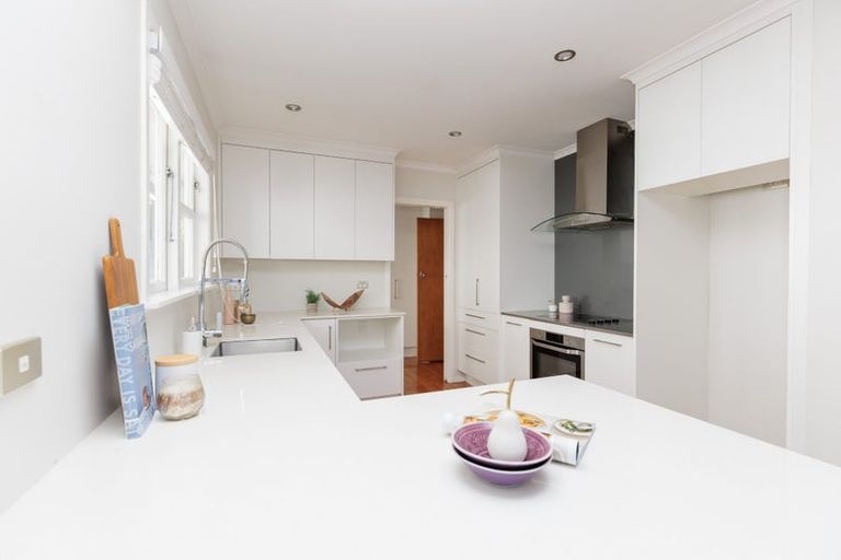 Photo of property in 15 Collier Avenue, Karori, Wellington, 6012