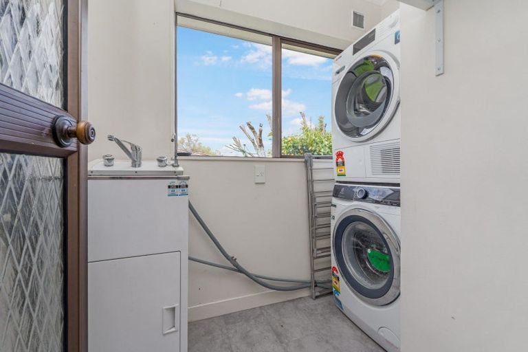 Photo of property in 8 Chelmarsh Place, Highbury, Palmerston North, 4412