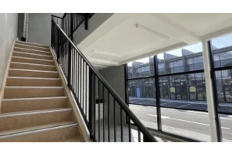 Photo of property in 24 Port Way, Rosehill, 2113