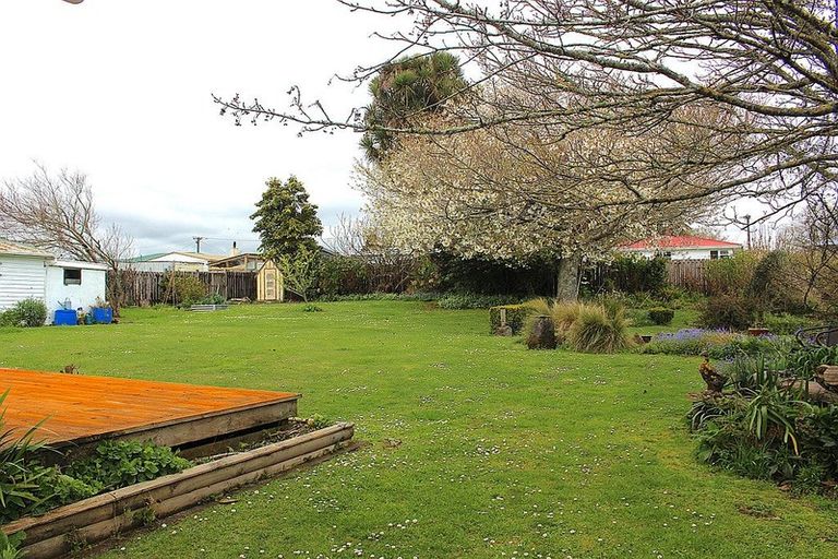 Photo of property in 3 Olivia Street, Stratford, 4332