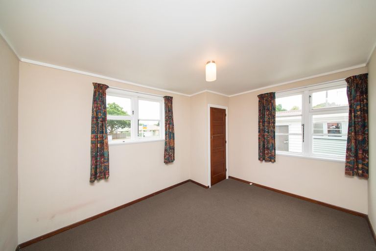 Photo of property in 2a Koromiko Avenue, Roslyn, Palmerston North, 4414