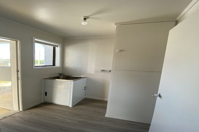 Photo of property in 16 Malte Brun Place, Papatoetoe, Auckland, 2025