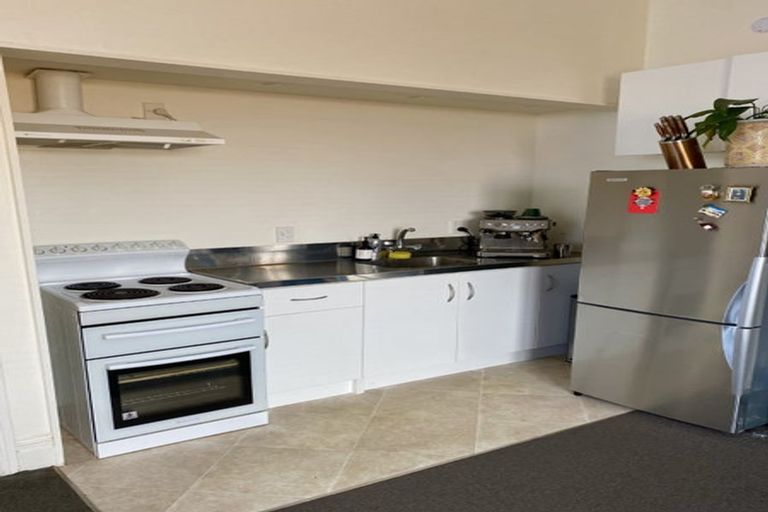 Photo of property in 14 Shoal Bay Road, Devonport, Auckland, 0624