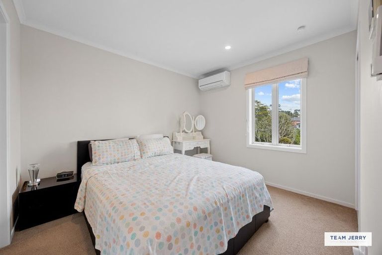 Photo of property in 35 Arrowsmith Drive, Flat Bush, Auckland, 2019