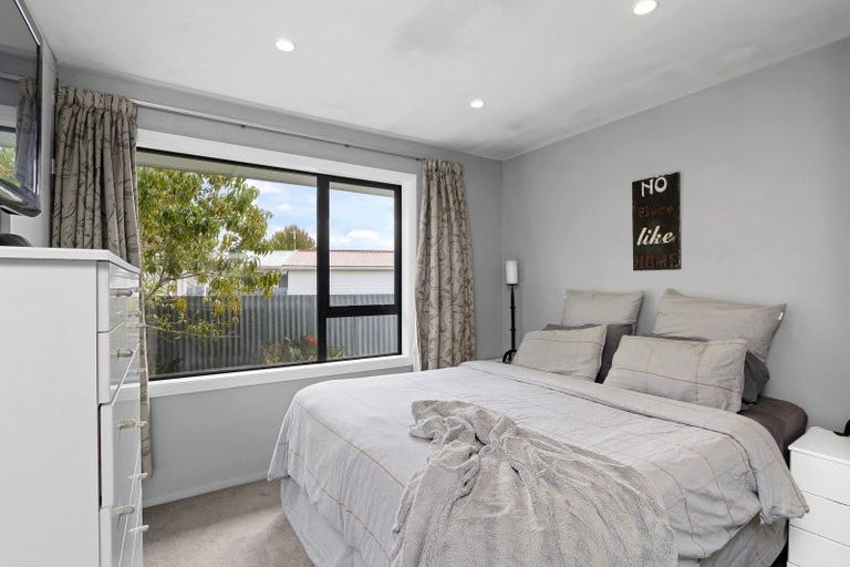 Photo of property in 1 Penelope Place, Casebrook, Christchurch, 8051