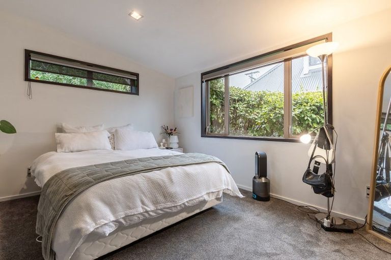 Photo of property in 48 Kotare Street, Waikanae, 5036