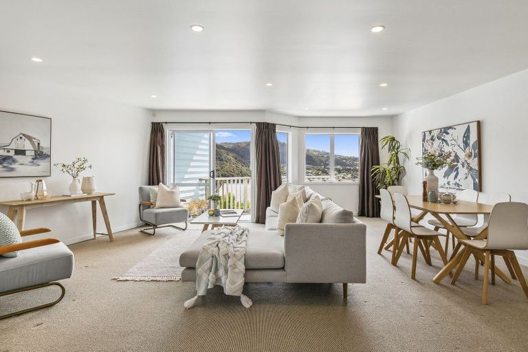 Photo of property in 4/143 Cockayne Road, Khandallah, Wellington, 6035