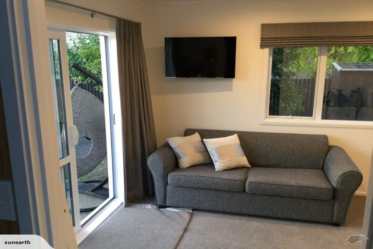 Photo of property in 15 Melba Street, Beach Haven, Auckland, 0626