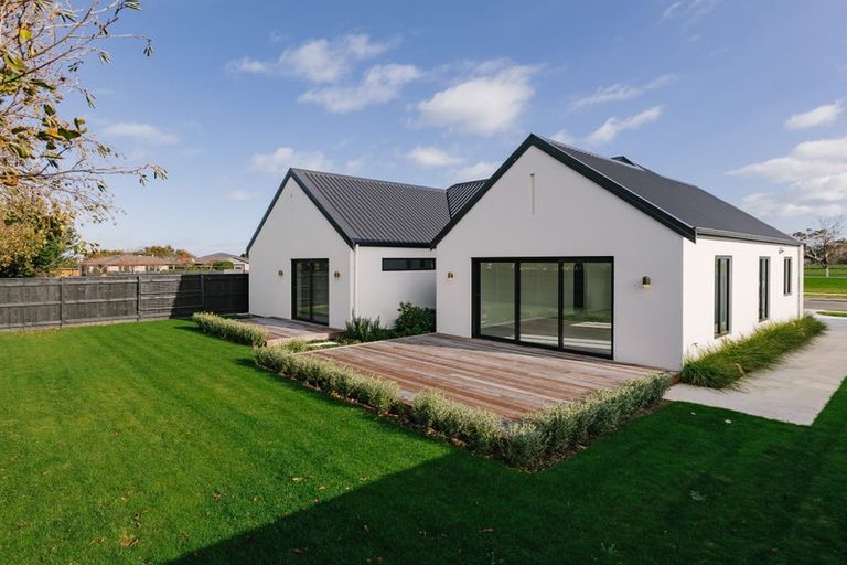 Photo of property in 6 Parkside Avenue, Maewa, Feilding, 4702