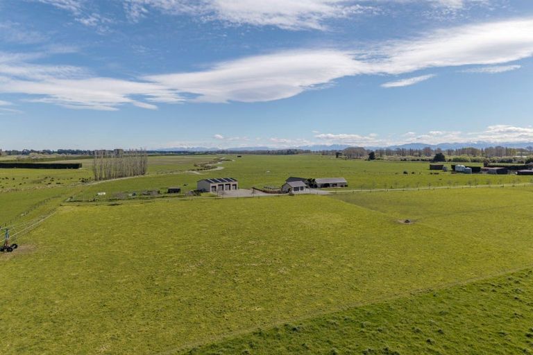Photo of property in 585 Coutts Island Road, Coutts Island, Christchurch, 7670