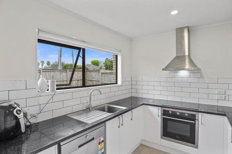 Photo of property in 1/24 Prictor Street, Papakura, 2110