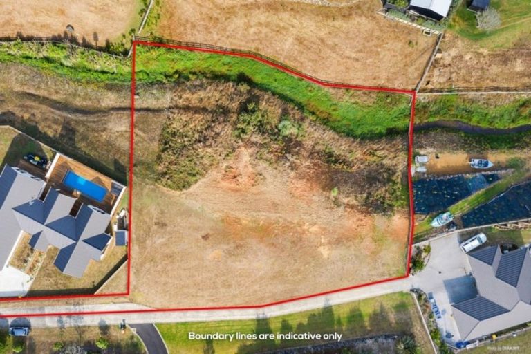 Photo of property in 15 Kendallvale Drive, Waiuku, 2123