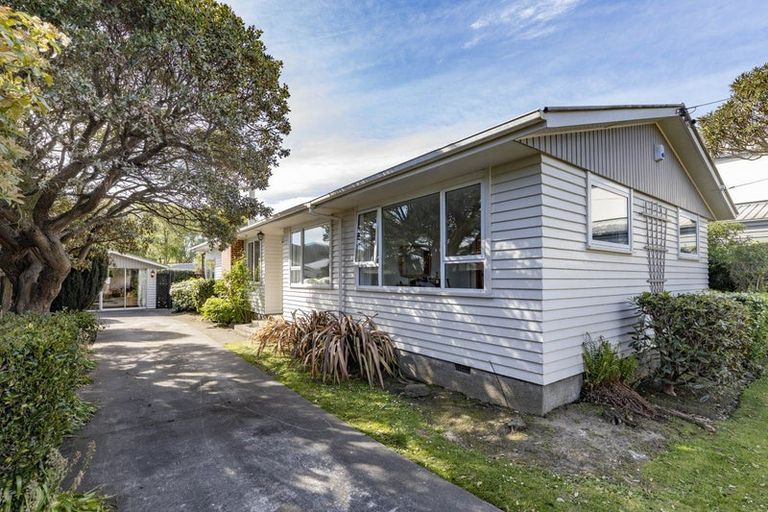 Photo of property in 8 Stackhouse Avenue, Bishopdale, Christchurch, 8053