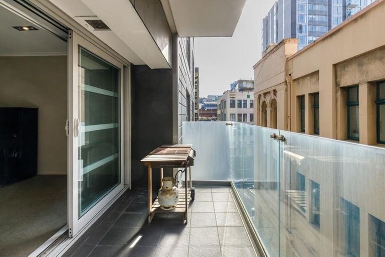 Photo of property in Bellagio Apartments, 3c/39 Taranaki Street, Te Aro, Wellington, 6011