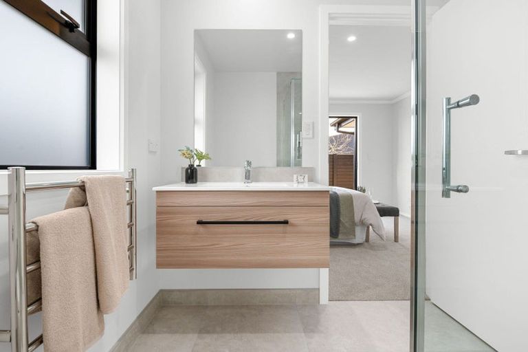 Photo of property in 16 Te Ia Terrace, Cambridge, 3434