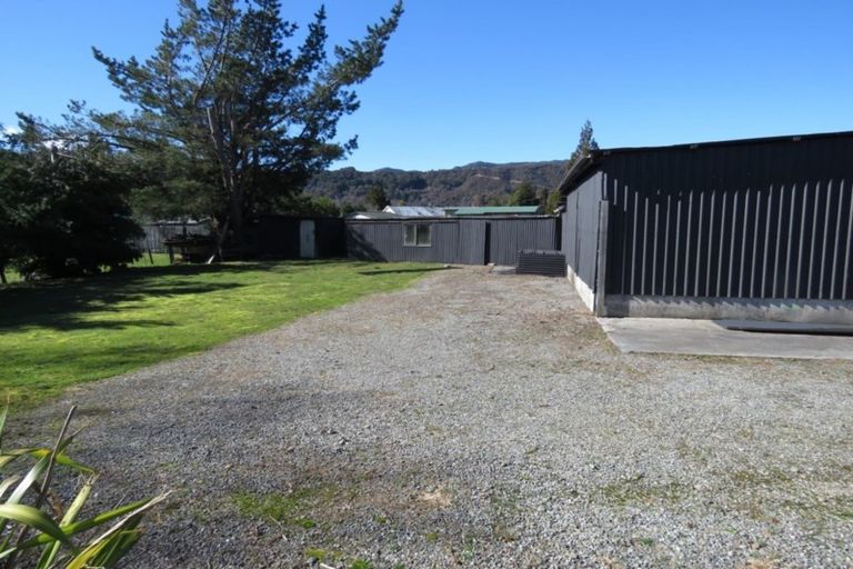 Photo of property in 5 Chattockville Road, Reefton, 7830