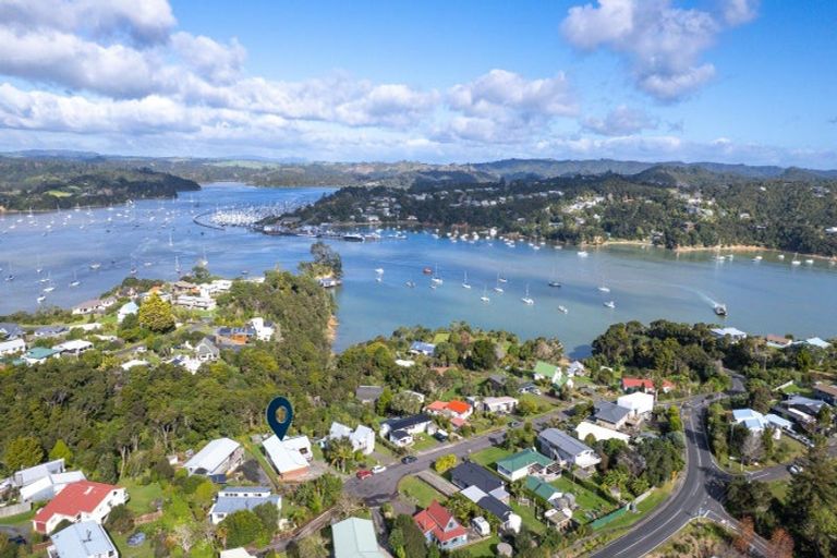 Photo of property in 28 Tirairaka Terrace, Okiato, Russell, 0272
