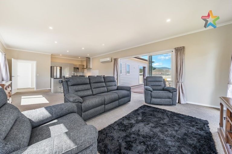 Photo of property in 14 Fraser Colman Grove, Wainuiomata, Lower Hutt, 5014
