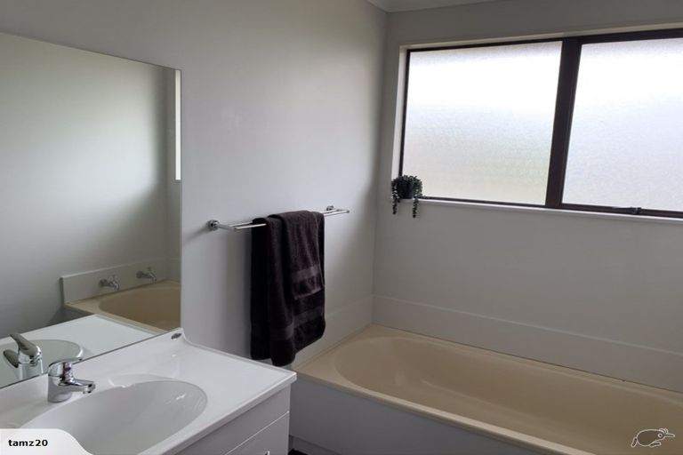 Photo of property in 48 Splitt Avenue, Glenview, Hamilton, 3206