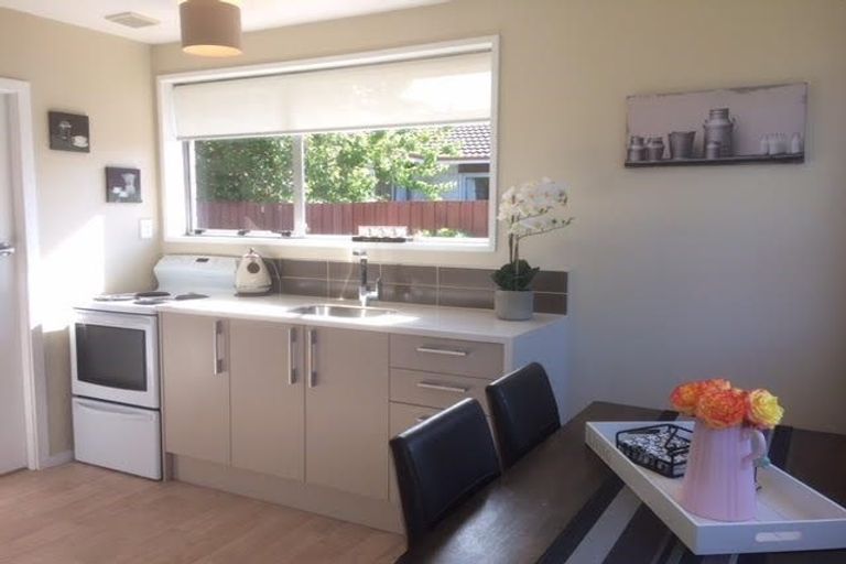 Photo of property in 5 Vancouver Crescent, Wainoni, Christchurch, 8061