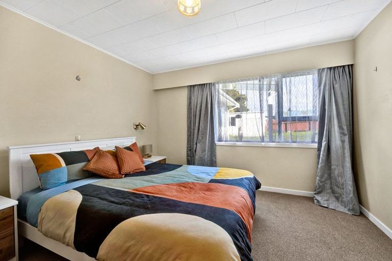 Photo of property in 53 Broadway, Stratford, 4332