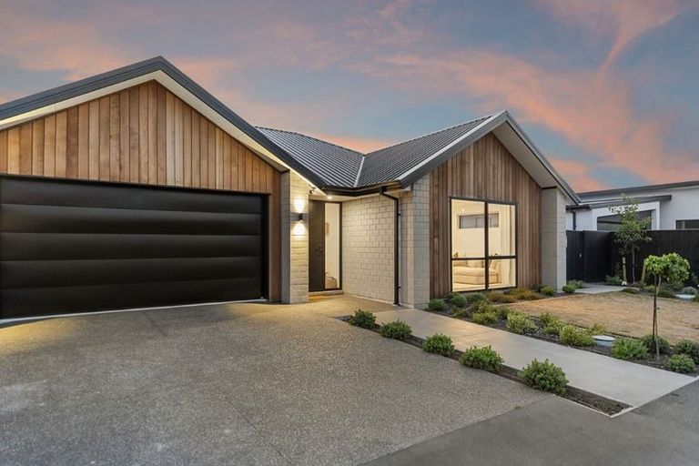 Photo of property in 9 Mills Road, Marshland, Christchurch, 8051